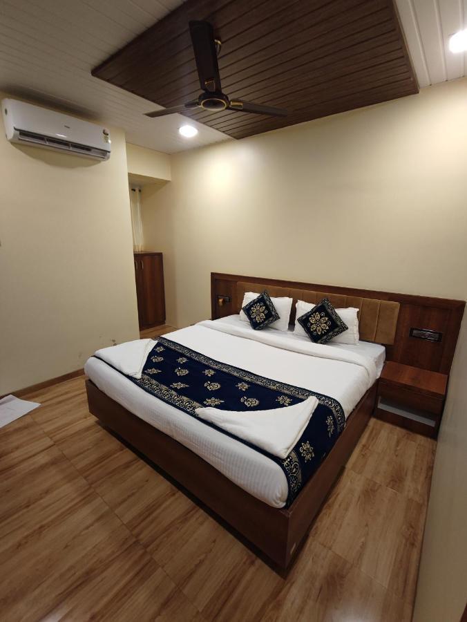Hotel Starlit Navi Mumbai Zewnętrze zdjęcie