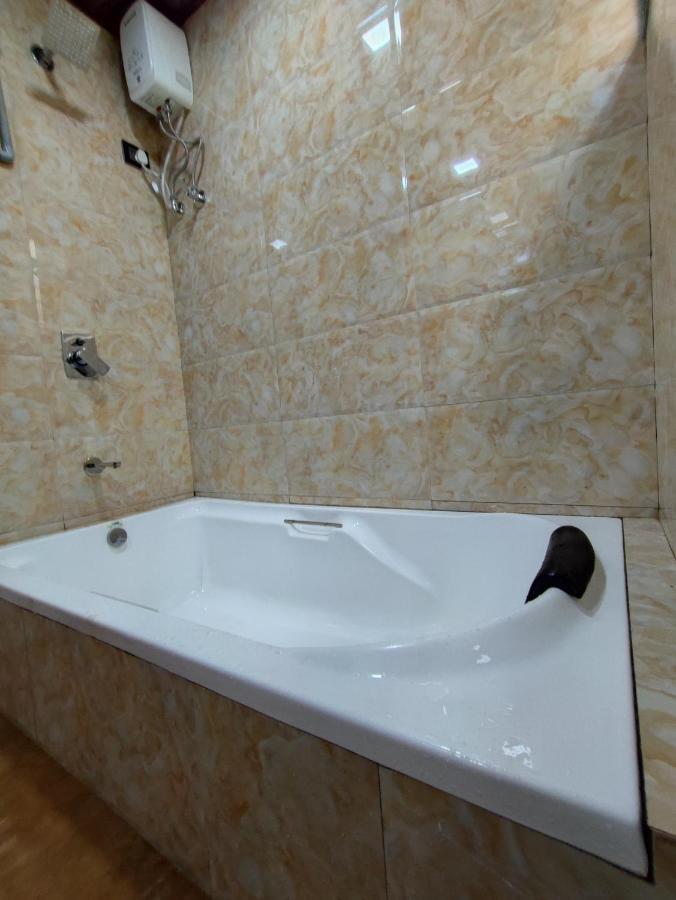 Hotel Starlit Navi Mumbai Zewnętrze zdjęcie
