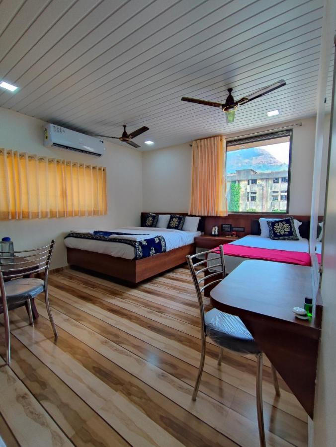 Hotel Starlit Navi Mumbai Zewnętrze zdjęcie